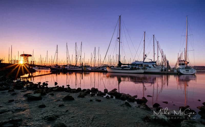 Sunset on along the shore of the marina in Berkeley, California (12mm, f/22, 1/4 sec, ISO 100)